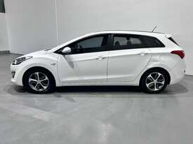 2015 Hyundai i30 Active Diesel - picture1' - Click to enlarge