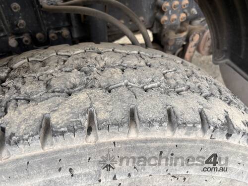 2010 Mack CSMR 8x4x4 Service Truck