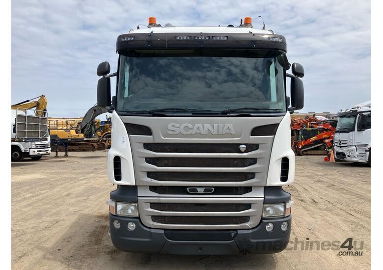 caption 2010 Scania CR 19 Cab Chassis Sleeper Cab