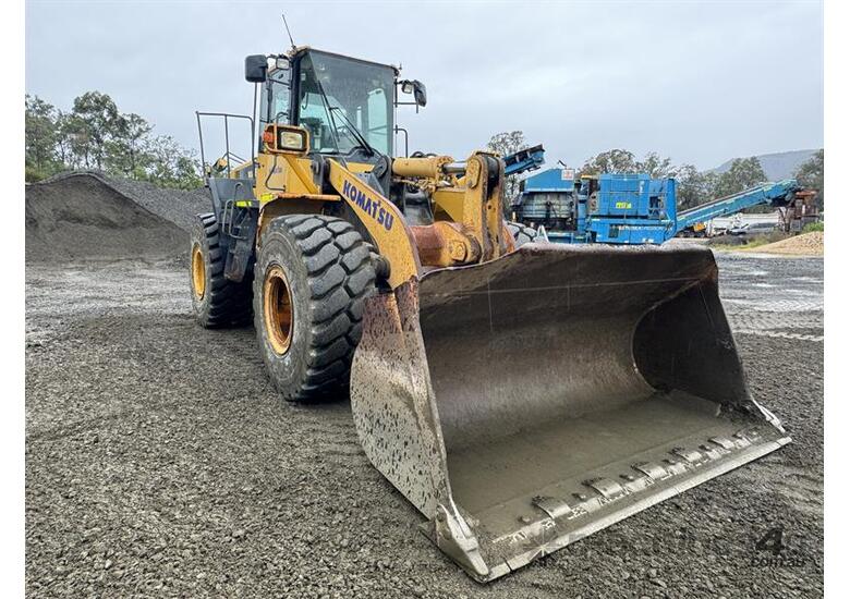 caption 2018 KOMATSU WA 380-6 LOADER