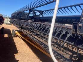 2014 MACDON D65 DRAPER FRONT - picture1' - Click to enlarge