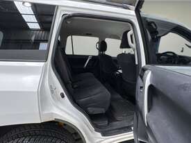 2015 Toyota Landcruiser Prado GXL 4x4 Wagon (Diesel) (Automatic) - picture1' - Click to enlarge