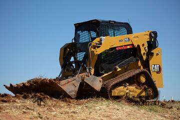 CATERPILLAR 255 COMPACT TRACK LOADER with 1.00% Finance*