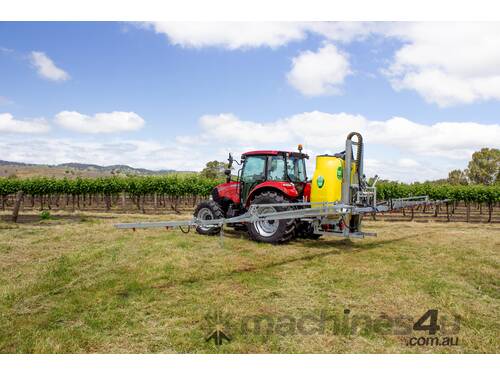 caption Hawk 1000L Linkage Sprayer with 12m Hydraulic Fold Boom