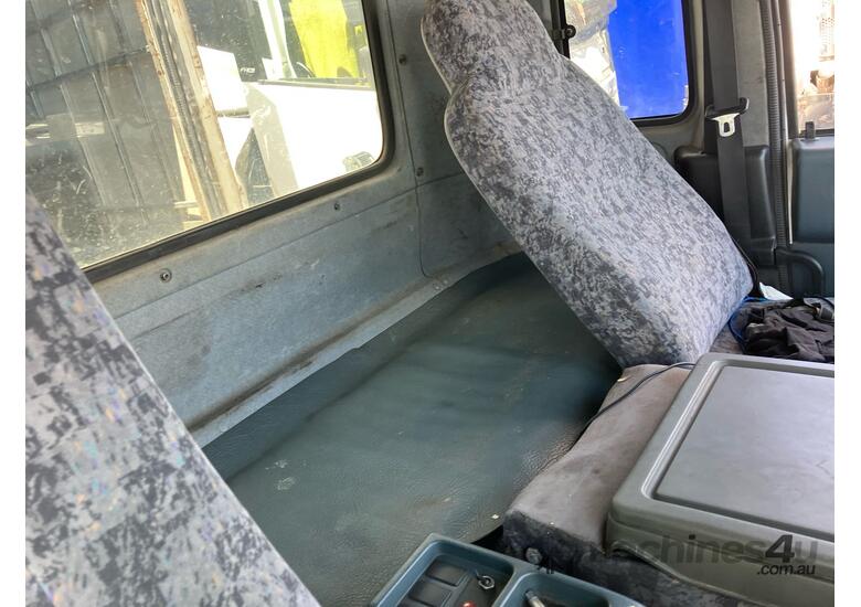 2008 Nissan UD MK Tilt Tray