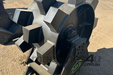 Compaction Wheel - to Suit 18-25T Excavator
