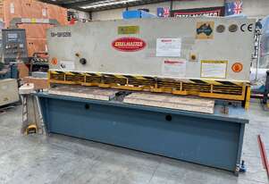NOW AVAILABLE - Steelmaster 2500 x 6mm Guillotine.