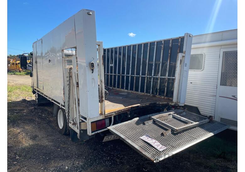 caption 2012 Isuzu N3 NPR 200 Medium Service Body