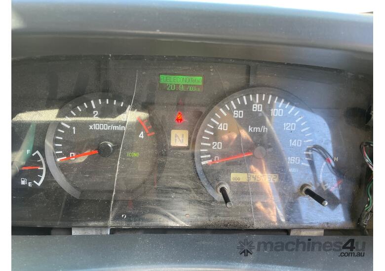 caption 2012 Isuzu N3 NPR 200 Medium Service Body