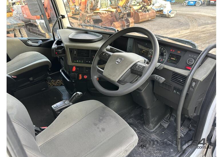 caption 2019 Volvo FH540 Euro 5 Prime Mover