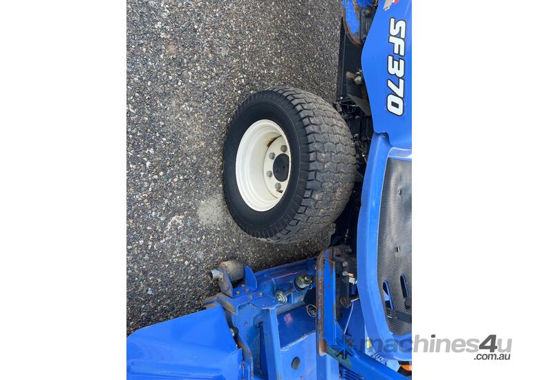 caption 2013 Iseki SF3707A Front Deck Mower