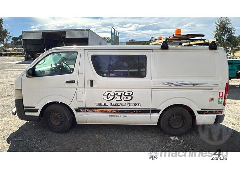 Toyota Hiace 200 SER