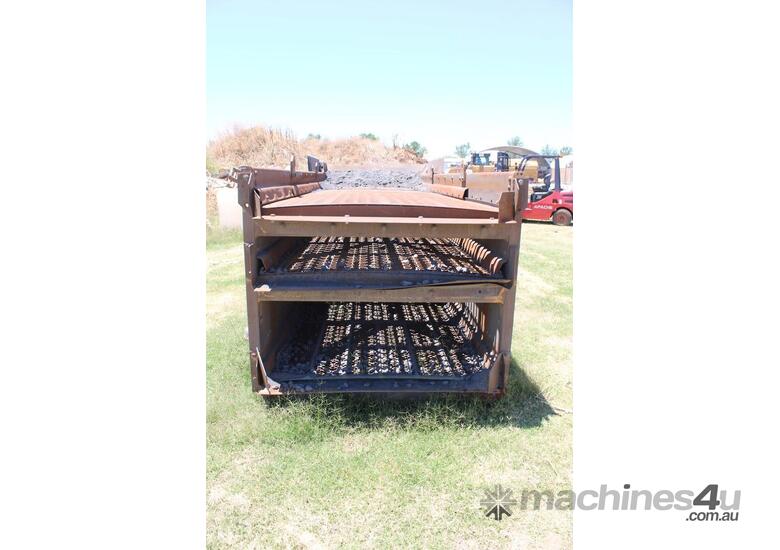 caption 2008 Trio Europe 3 deck Screen Box