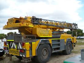 Used 30 tonne LTM1030/1 (Perth, WA) - picture1' - Click to enlarge