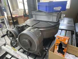 Kolb Jig Borer & Cometa Cylindrical Grinder - picture1' - Click to enlarge