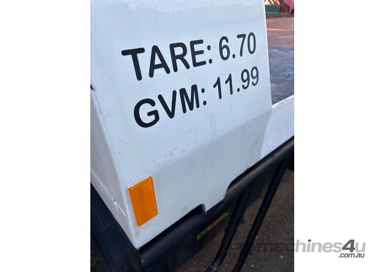 caption 2006 Isuzu FSR 700 Long Tilt Tray
