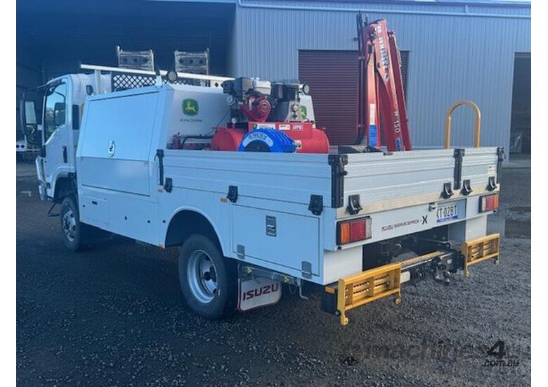 caption 2021 Isuzu NPS 75-155 AMT Vehicles