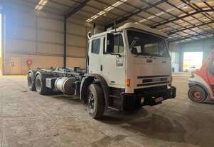 Iveco Acco 2350G Hooklift Truck