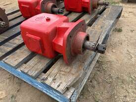 1 x New Slasher Gear Box - picture0' - Click to enlarge