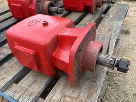 1 x New Slasher Gear Box - picture0' - Click to enlarge