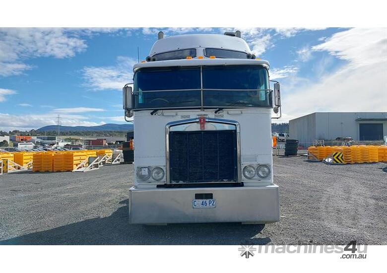 Kenworth K104