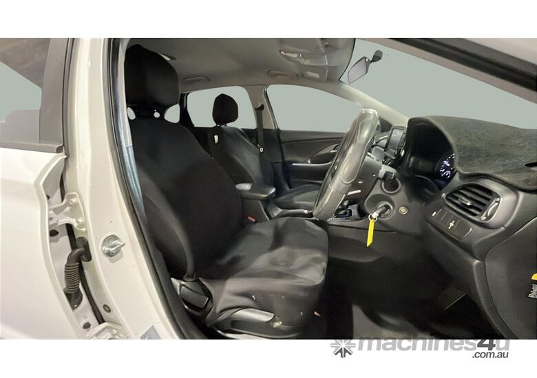 caption 2017 Hyundai i30 Active Diesel  (Ex Corporate Fleet)