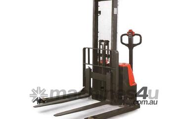Straddle Stacker