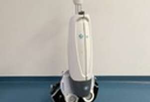 Second Hand i-mop XL Scrubber