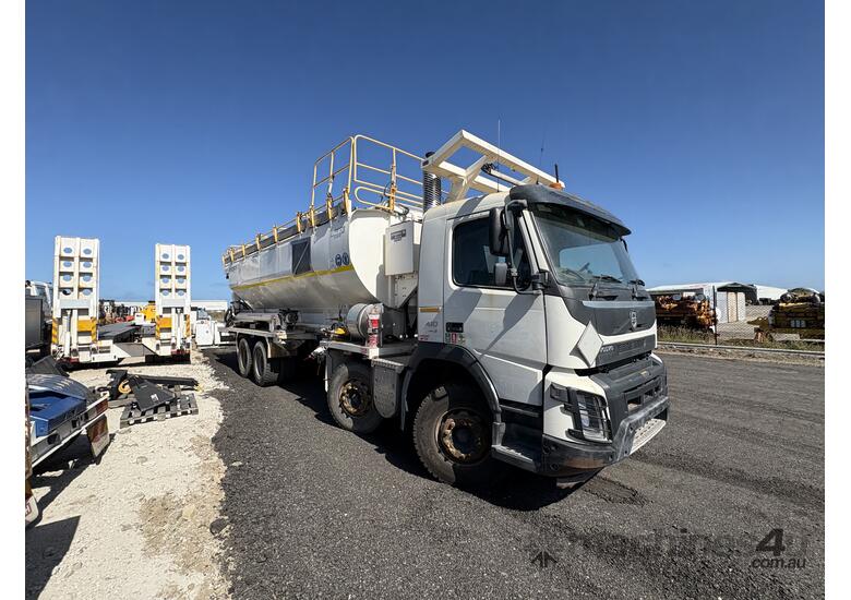 caption 2015 Volvo FMX410 8x4 Multi Purpose Mixing Truck *Non Runner*