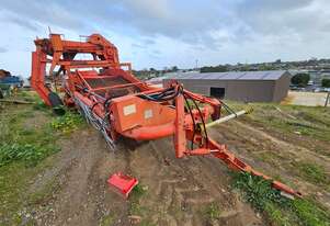 Grimme   DL1500 Onion Harvester