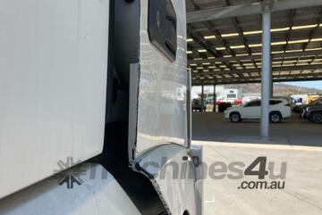 2012 Volvo FH16 700 Prime Mover Sleeper Cab