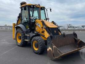 JCB 3CX - picture0' - Click to enlarge