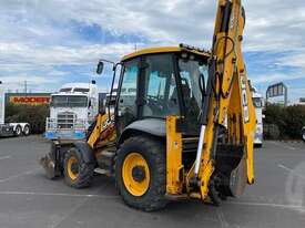 JCB 3CX - picture1' - Click to enlarge