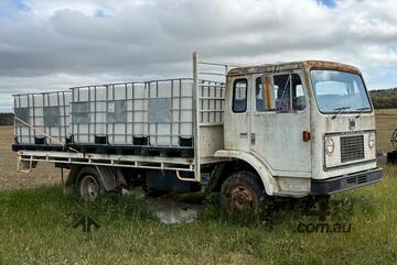 International   Acco Truck
