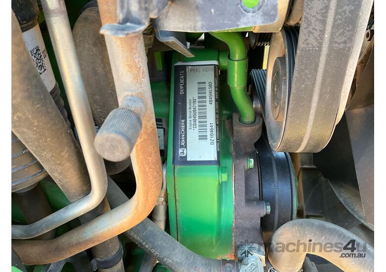 John Deere 6110M 4x4 Tractor