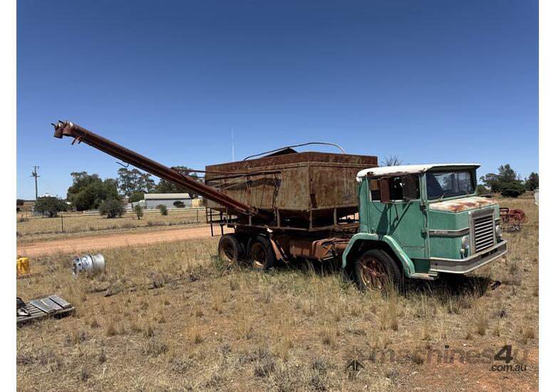 1970 INTERNATIONAL ACCO C1840