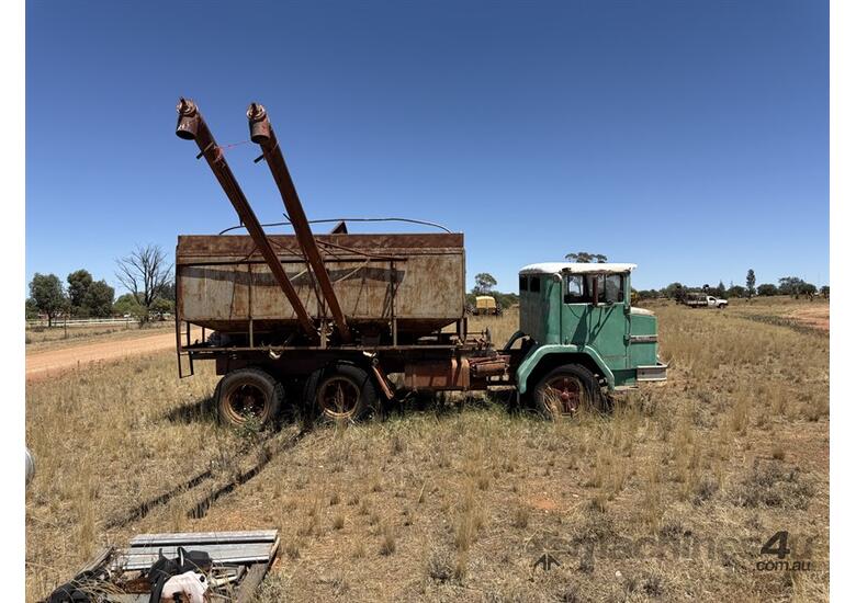 1970 INTERNATIONAL ACCO C1840