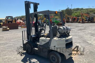 2006 Crown CG25P-3 Forklift (Counterbalanced)