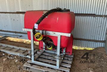 Silvan   Vinyard Sprayer