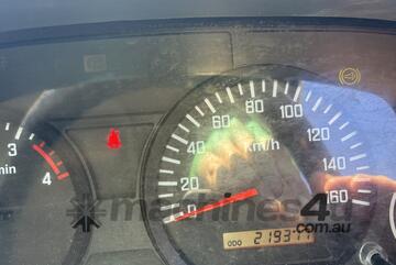 2011 Isuzu NQR450 MWB Service Body