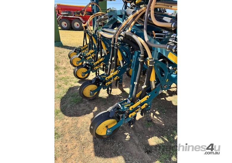 2025 Equalizer 18000VX-300 Air Drills