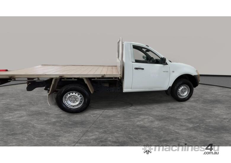 2013 Mitsubishi Triton 4x2 GL Single Cab Petrol (Manual) (Corporate vehicle)