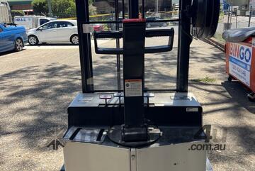 Crown 25WRTL-150 Electric Walkie Reach Stacker Forklift 1130kg Capacity 3800mm Lift