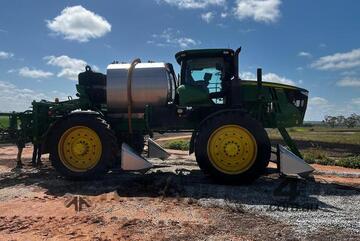 2020 John Deere R4060 Sprayers