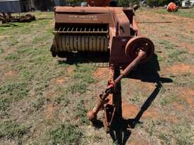 Small Square Baler - picture1' - Click to enlarge