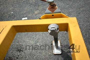 2009 Giga Signs Trailer Mounted VMS Board