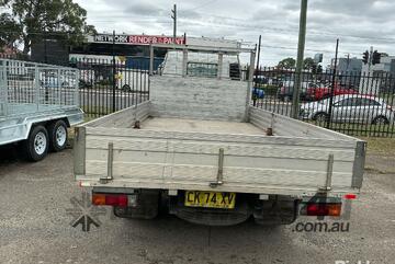 2014 Mitsubishi Fuso Canter Table Top