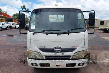 Hino   300