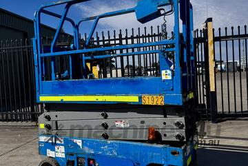 2016 Genie GS1932 19ft Scissor Lift