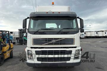 Volvo 2004   FM12 Prime Mover